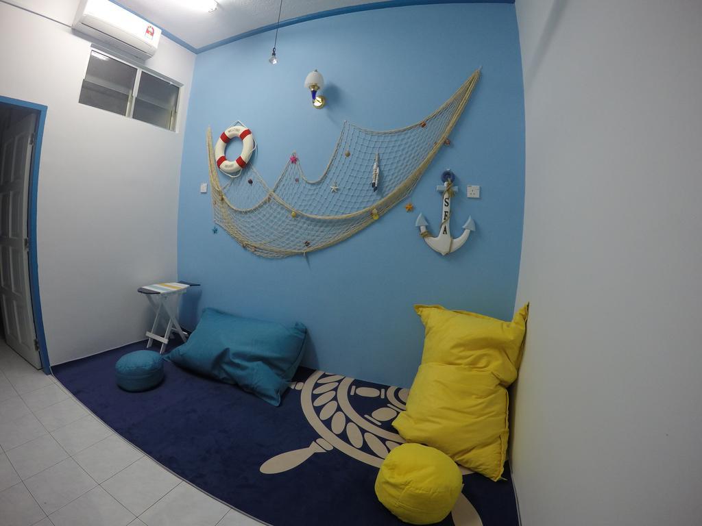 Little Blue House Kemaman Guesthouse Chukai 외부 사진